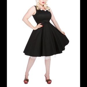 Black Scallop Dress White Tulle Large US 10